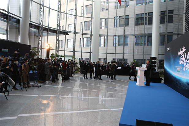 2021年2月26日，“中外媒体走进10 亿级新冠疫苗生产基地”活动在米兰体育网页版_米兰体育（中国）官方在线登录中国生物北京生物所举行，20余家中外媒体受邀参加.jpg